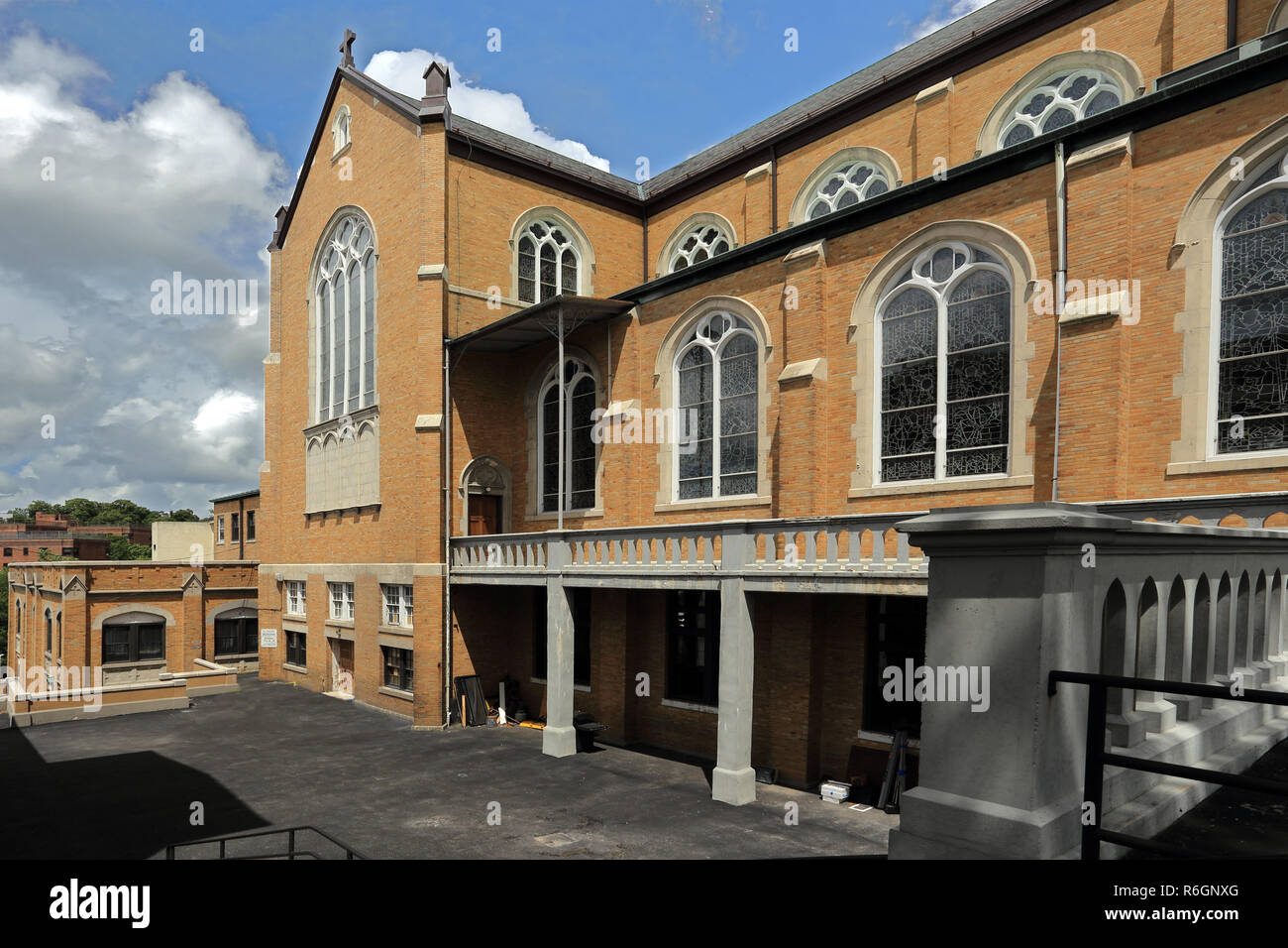 L'école et l'église Saint-Casimir Yonkers, New York Banque D'Images