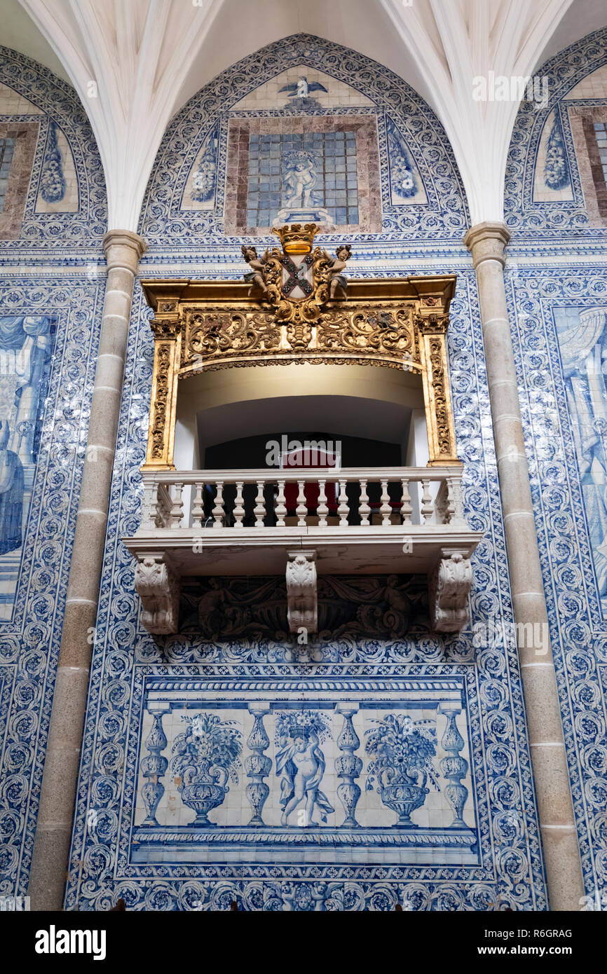 Azulejos à l'intérieur de l'Igreja de São João Evangelista créé au début du 18e siècle par Antonio Oliveira Bernardes, Evora, Alentejo, Portugal, Europe Banque D'Images