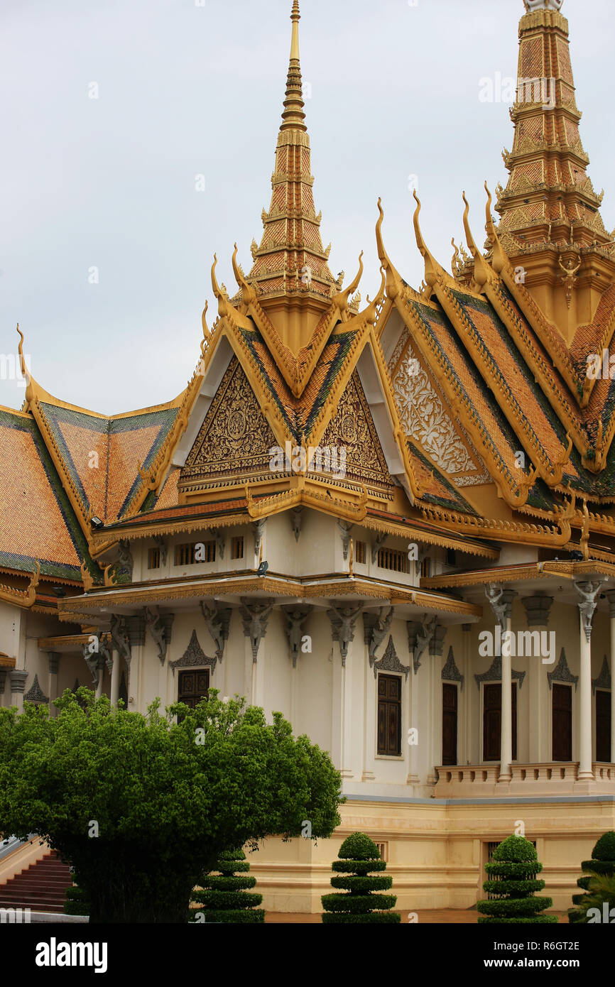 La salle du trône (Preah Timeang Vinicchay Tevea), du Palais Royal, Phnom Penh, Cambodge Banque D'Images