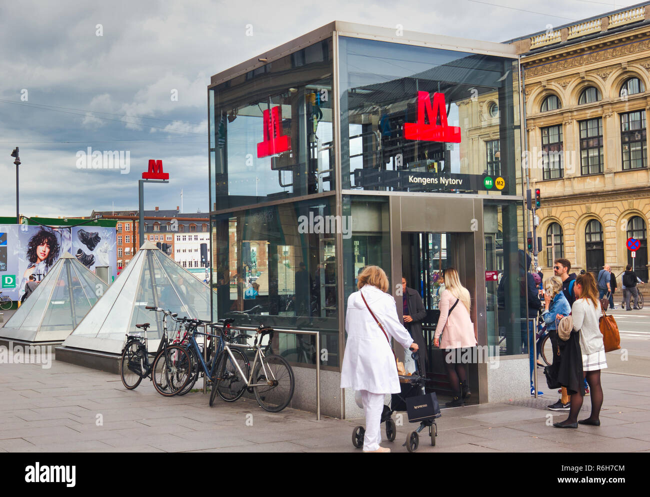 La station de métro Kongens Nytorv station du transport en commun rapide, Kongens Nytorv, Copenhague, Danemark, Scandinavie Banque D'Images