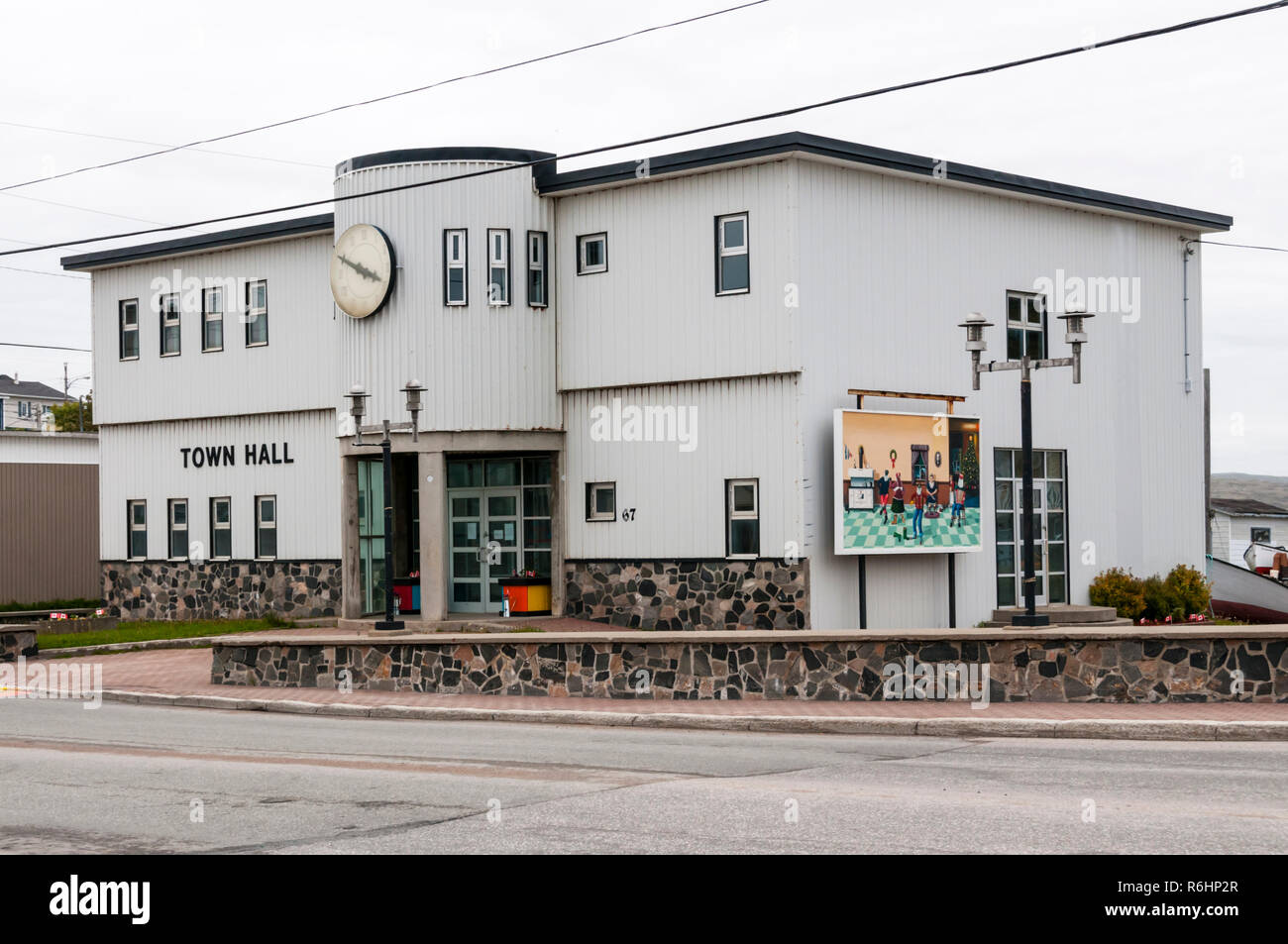 L'hôtel de ville de la petite ville de ChannelPort aux Basques, Terre
