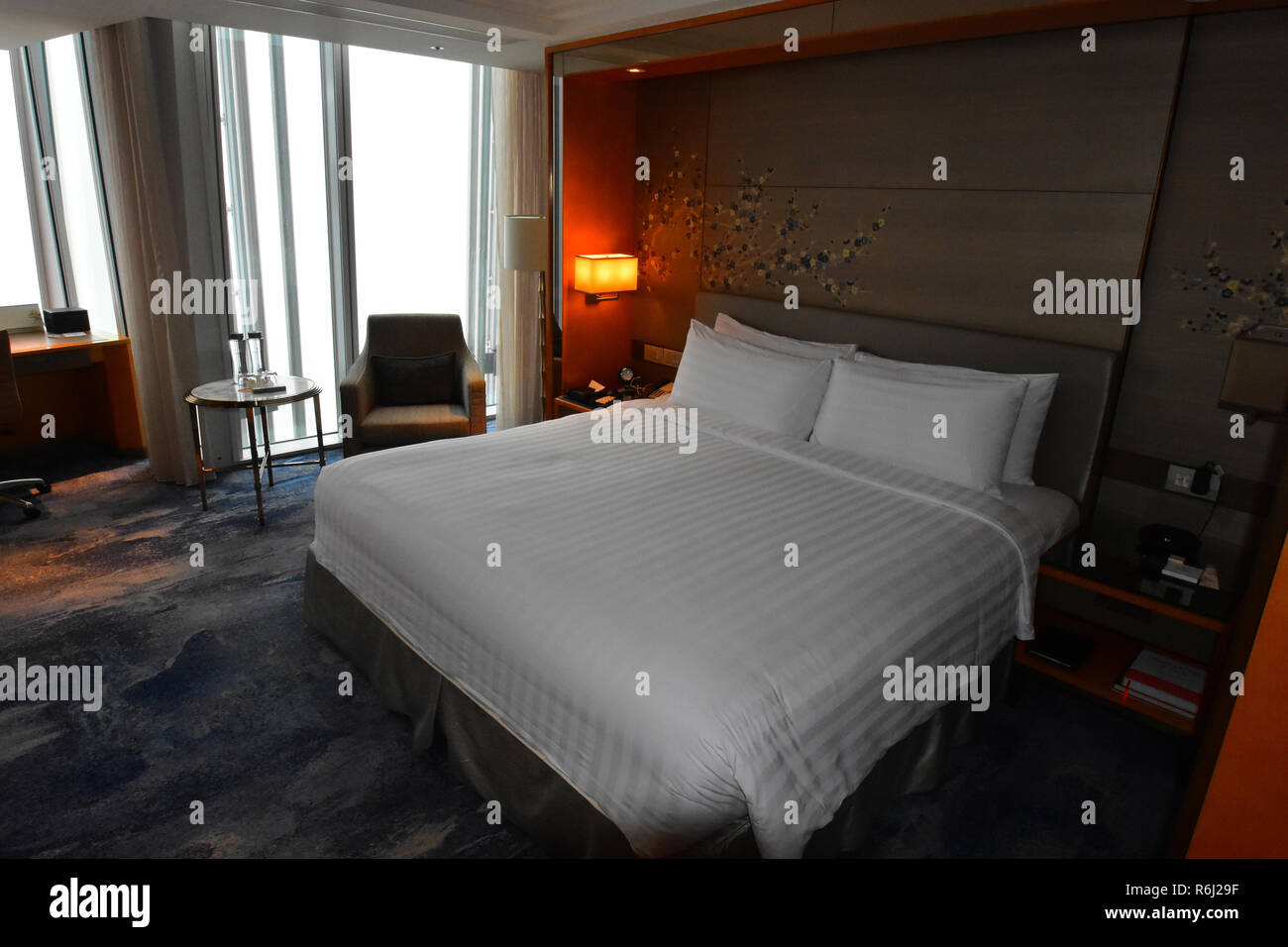 La vue depuis une chambre à l'hôtel à La Shangdi Le tesson - London UK Banque D'Images