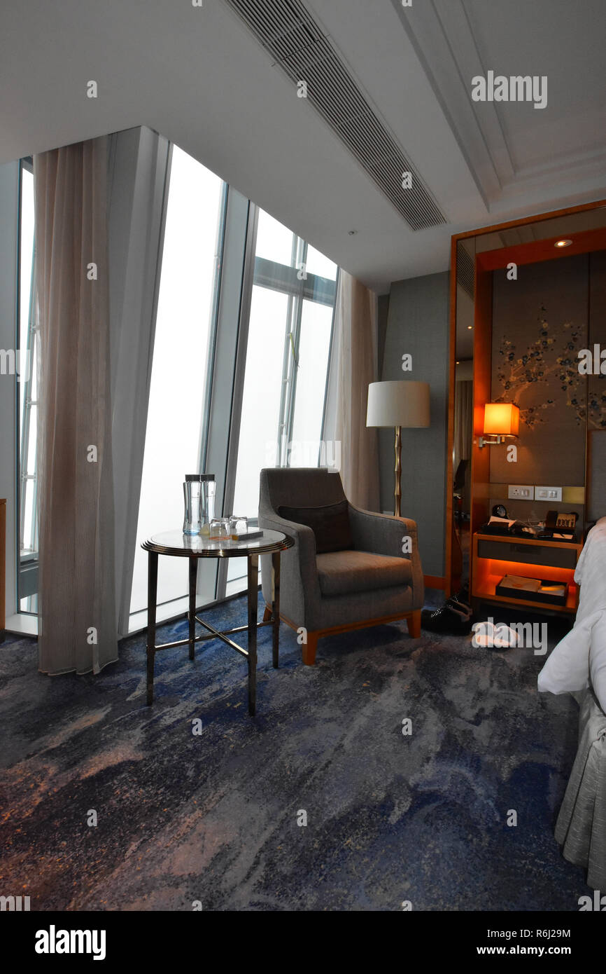 La vue depuis une chambre à l'hôtel à La Shangdi Le tesson - London UK Banque D'Images