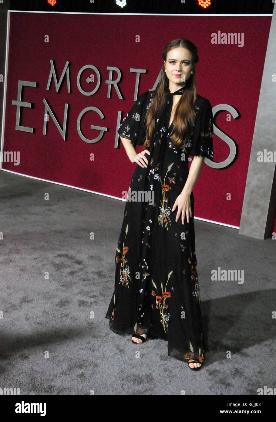 Los Angeles, USA. Le 05 mai 2018. LOS ANGELES, CA - 5 décembre : actrice Hera Hilmar assiste à Universal Pictures et le CRM présente la première mondiale de moteurs 'Mortal' le 5 décembre 2018 au Regency Village Theatre de Los Angeles, Californie. Credit : Barry King/Alamy Live News Banque D'Images