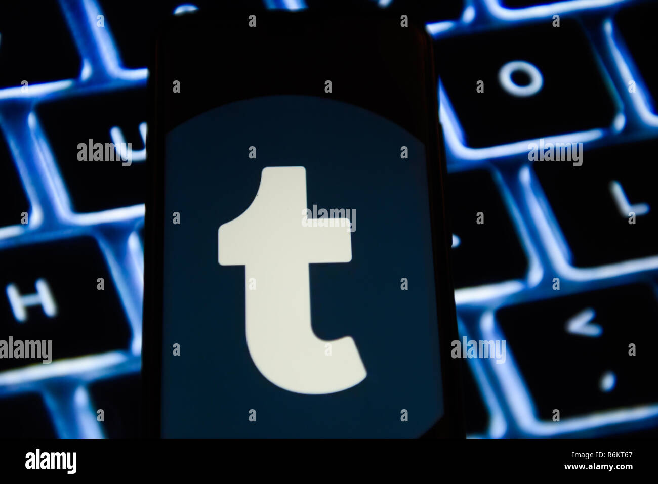 Logo Tumblr est vu sur un téléphone mobile Android. Banque D'Images