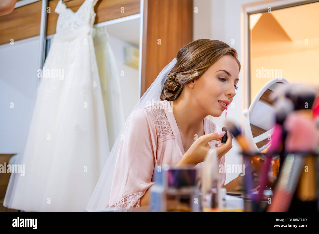 Maquillage pour mariée Banque D'Images