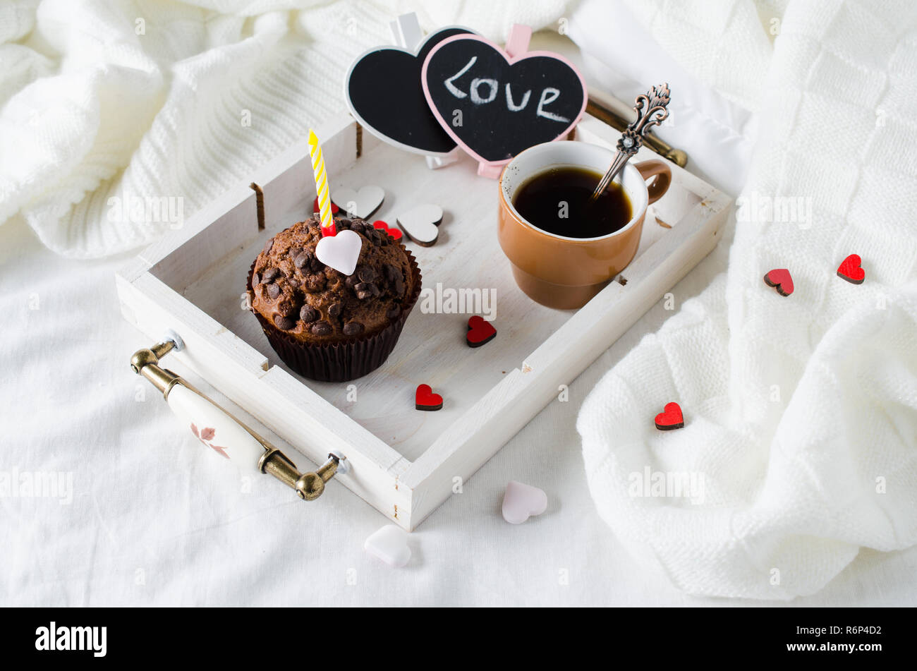 Muffins au chocolat ou café noir et capkakes Banque D'Images