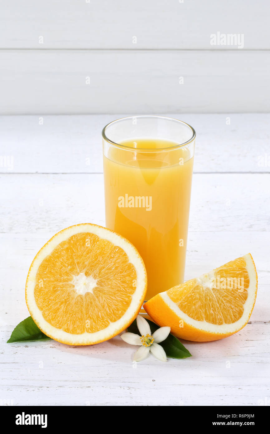 Le jus d'orange des oranges jus orange copie espace format haute copyspace jus de fruits fruits fruits Banque D'Images