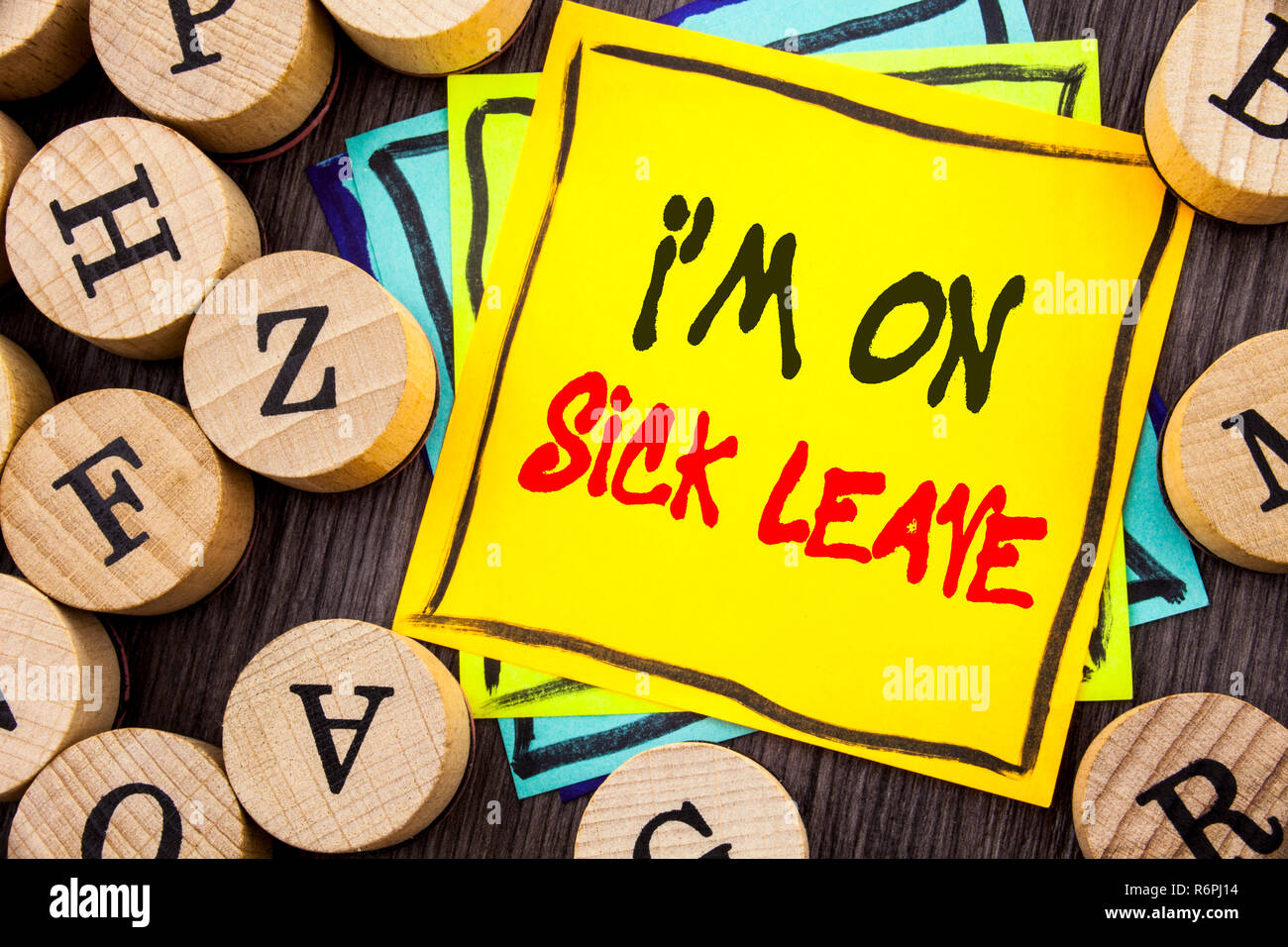 Texte d'annonce d'écriture montrant Je m suis en congé de maladie. Maison de vacances d'affaires mettant en vedette photo absent hors du bureau de la fièvre maladie écrit sur abckground en bois avec des lettres Banque D'Images Texte d'annonce d'écriture montrant Je m suis en congé de maladie. Maison de vacances d'affaires mettant en vedette photo absent hors du bureau de la fièvre maladie écrit sur abckground en bois avec des lettres Banque D'Images