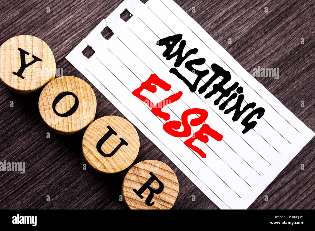 L'écriture de texte montrant autre chose. Photo d'affaires mettant en question demande d'avoir Demander réponse écrite sur papier note découpe papillon sur le fond en bois. Banque D'Images L'écriture de texte montrant autre chose. Photo d'affaires mettant en question demande d'avoir Demander réponse écrite sur papier note découpe papillon sur le fond en bois. Banque D'Images