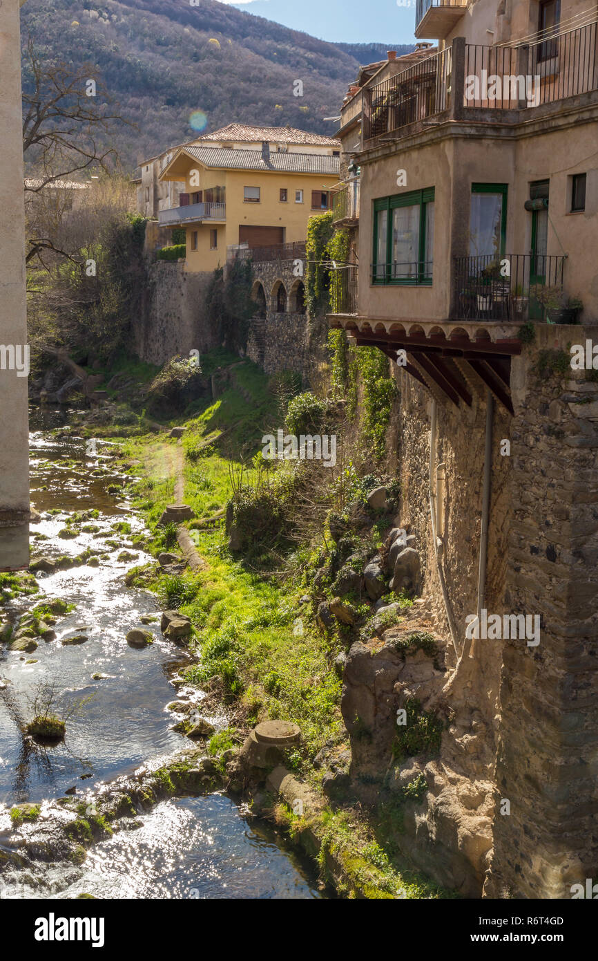 Belles maisons anciennes en pierre en Espagne Banque D'Images