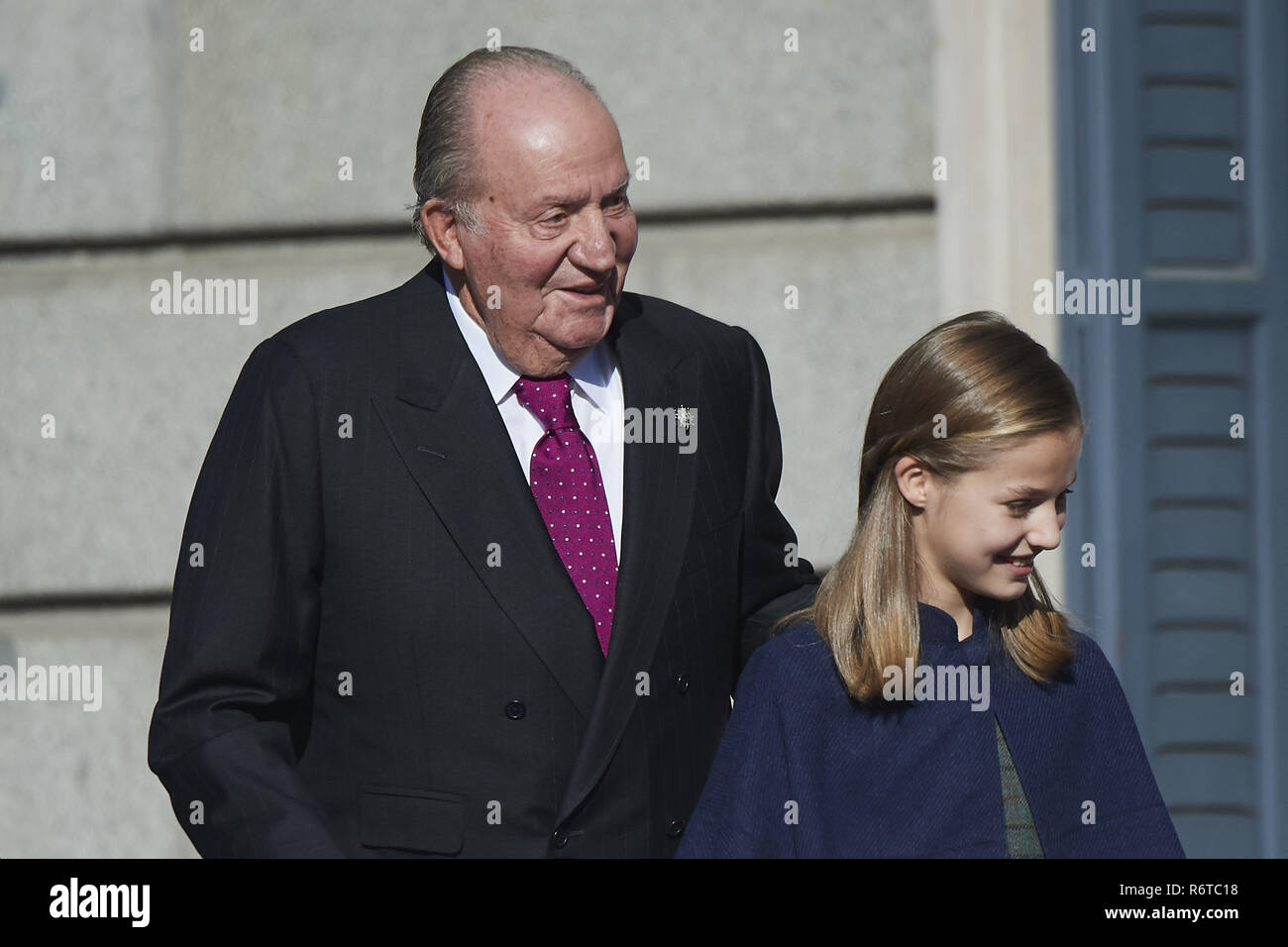 Madrid, Madrid, Espagne. 6e déc, 2018. Le roi Felipe VI d'Espagne, la Princesse Leonor, Princess Sofia assiste à la solennelle cérémonie commémorant le 40e anniversaire de la Constitution espagnole au Congrès des Députés le 6 décembre 2018 à Madrid, Espagne Crédit : Jack Abuin/ZUMA/Alamy Fil Live News Banque D'Images