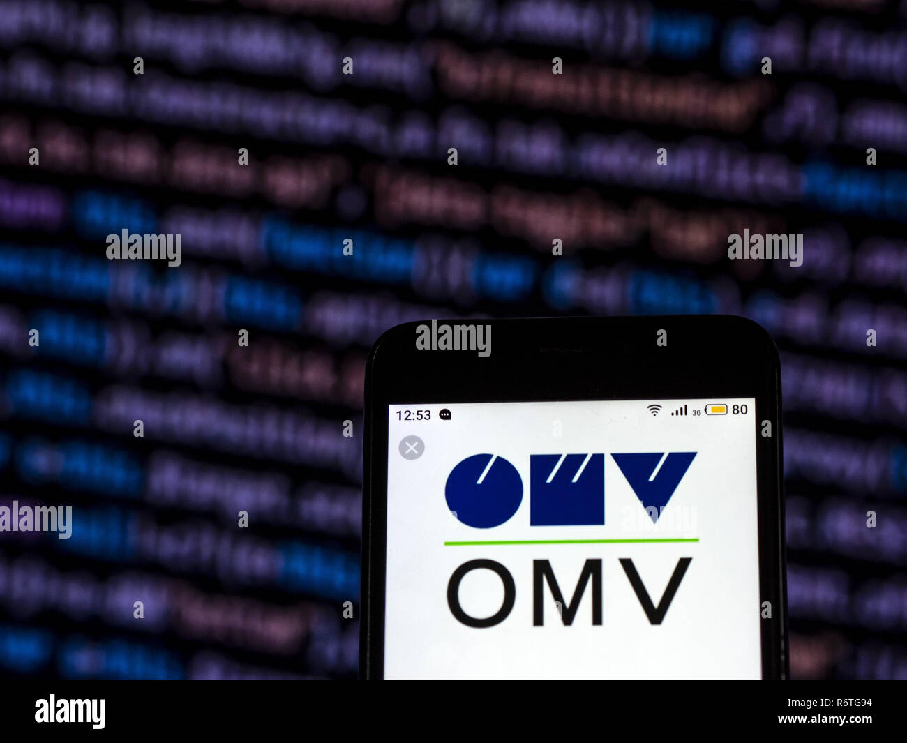 Kiev, Ukraine. 6e déc, 2018. Logo de l'entreprise OMV vu affichée sur téléphone intelligent. Crédit : Igor Golovniov SOPA/Images/ZUMA/Alamy Fil Live News Banque D'Images