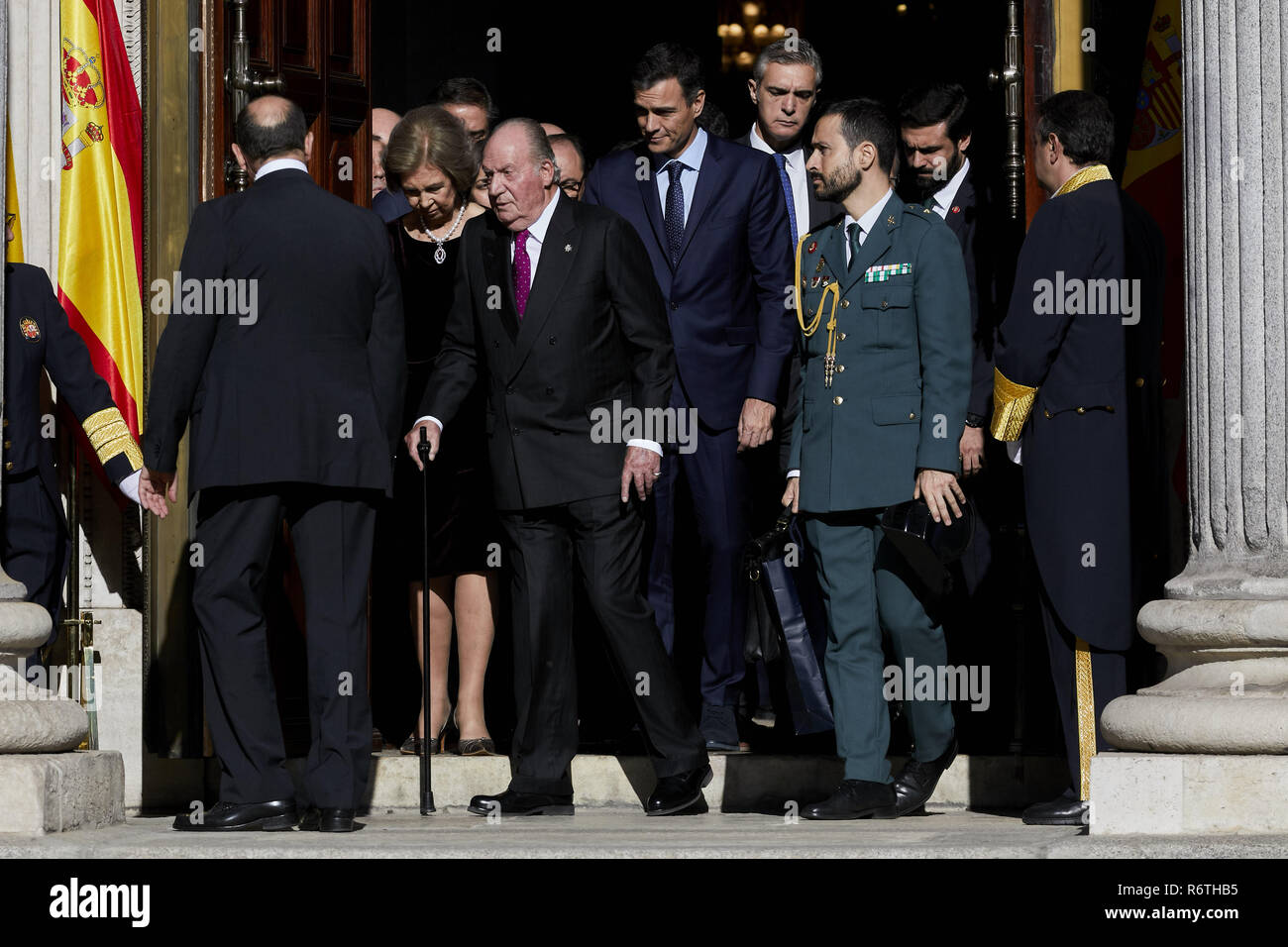 Madrid, Madrid, Espagne. 6e déc, 2018. L'ancien Roi Juan Carlos I d'Espagne et ex-Reine Sofia sont vus au cours de la 40e anniversaire de la Constitution espagnole au Congreso de los Diputados de Madrid. Legan Crédit : P. Mace/SOPA Images/ZUMA/Alamy Fil Live News Banque D'Images