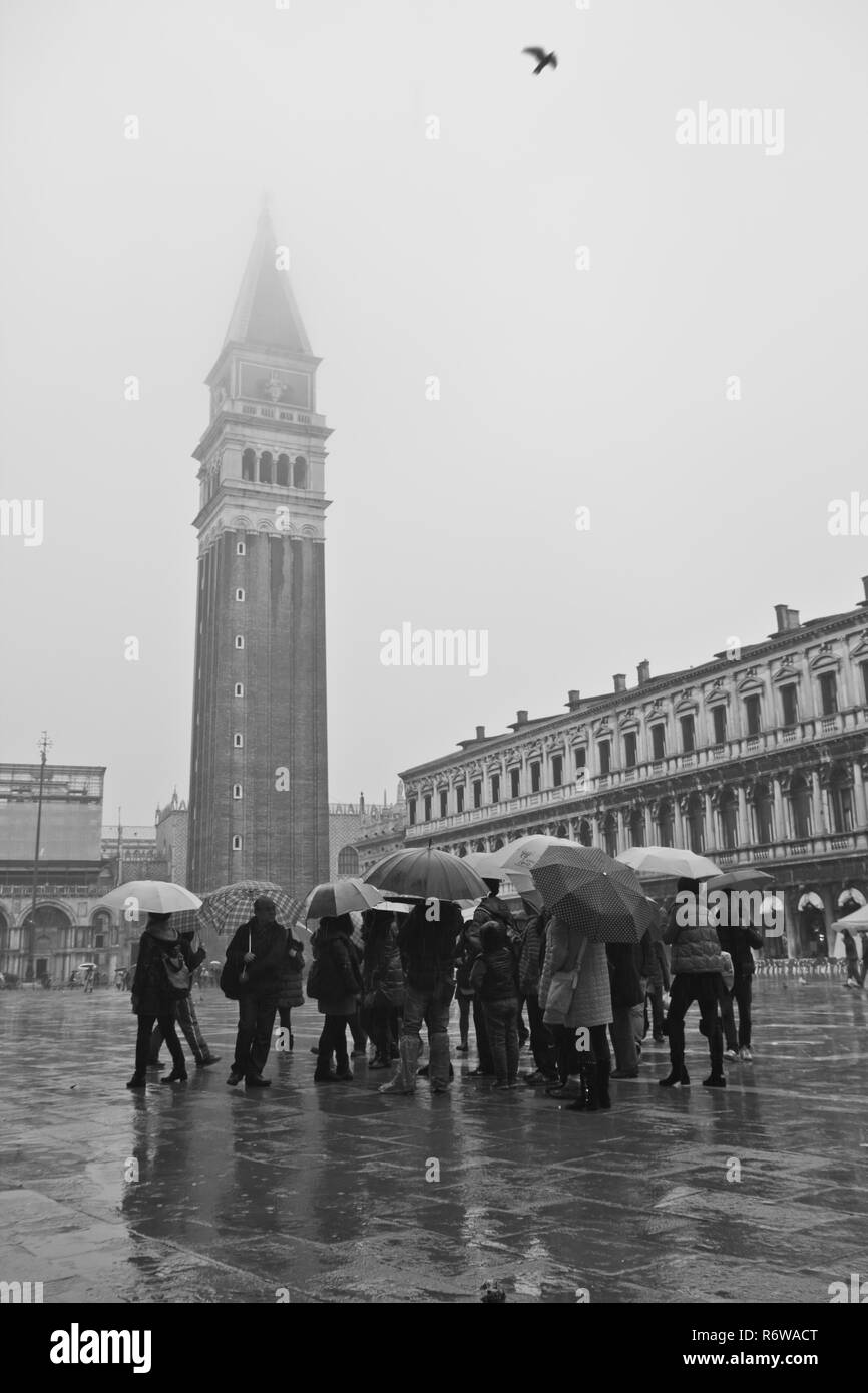 Acqua Alta - Inondations de Venise. Venise, la capitale de l'Italie du nord, région de la Vénétie, est construite sur plus de 100 petites îles. Banque D'Images