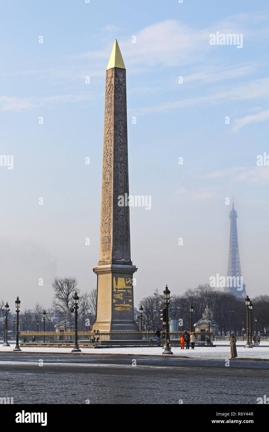 PARIS, FRANCE - Le 7 janvier : obélisque égyptien le 7 janvier 2010. Aiguille de Cléopâtre Luxor à Place de la Concorde à Paris, France. Banque D'Images