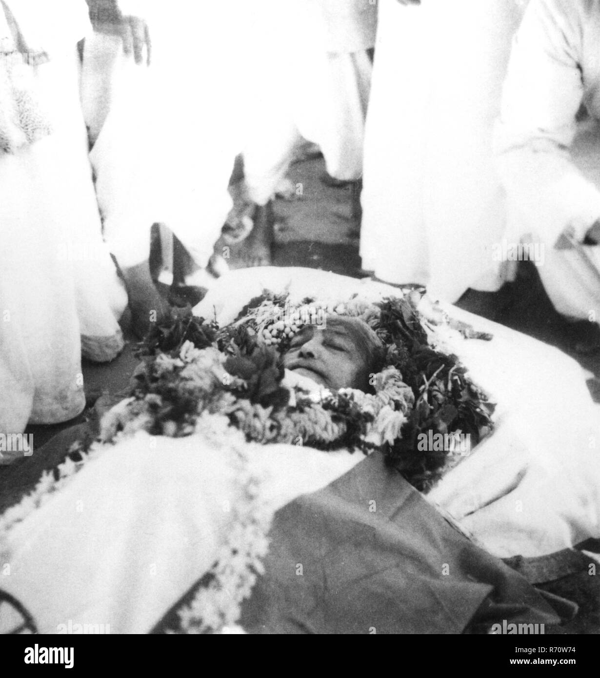Katurba Gandhi mort, épouse du Mahatma Gandhi, Palais Aga Khan, Poona, Pune, Maharashtra, Inde, pendant la détention, le 22 février 1944, ancienne image de 1900 Banque D'Images