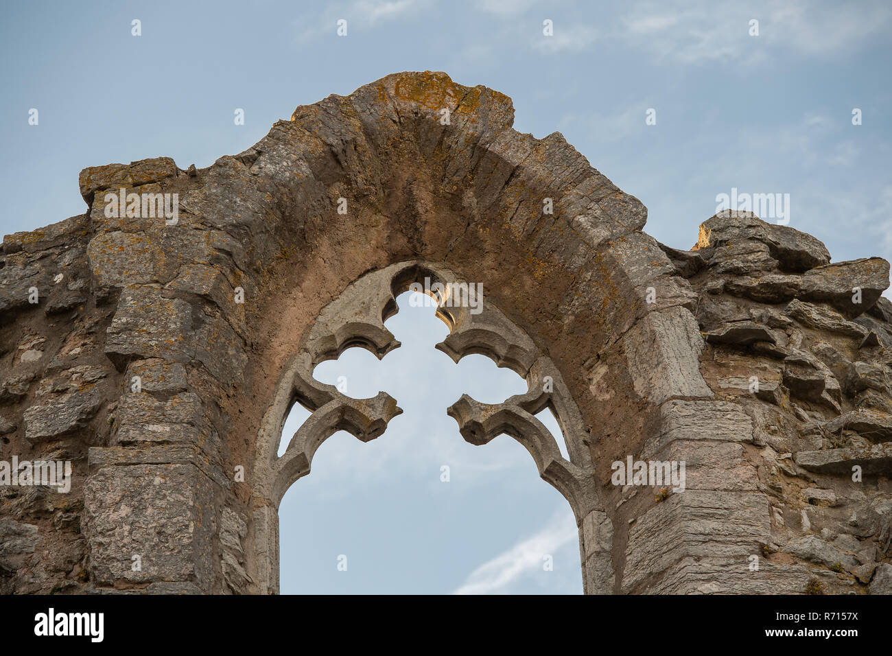 Vestiges d'une fenêtre gothique, église la ruine, l'île de Gotland, Visby, Suède Banque D'Images