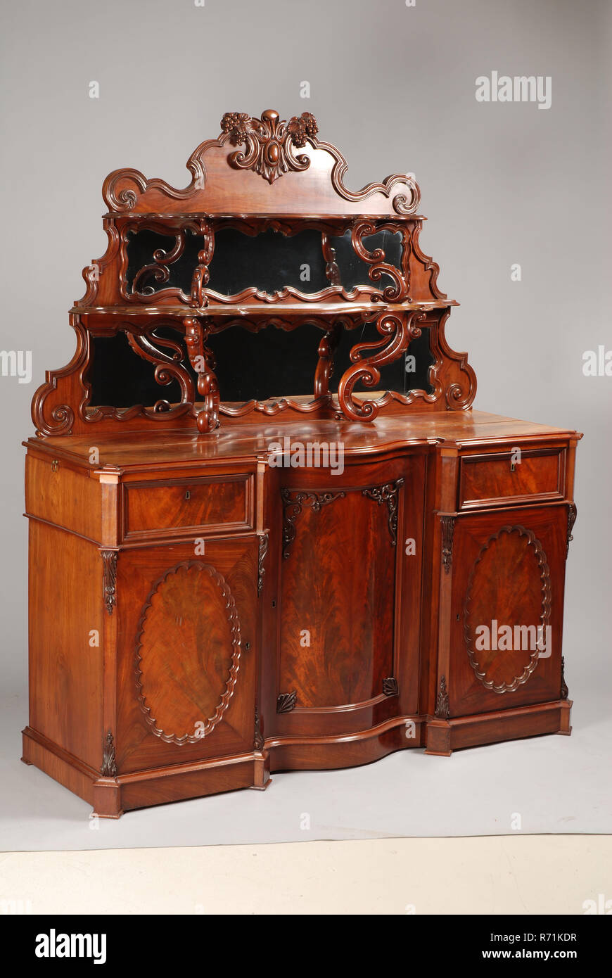 Salle à manger néo-rococo, bahut buffet armoire de rangement meubles meubles  d'intérieur en bois de chêne acajou bois verre laiton néo-rococo, salle à  manger avec buffet debout avec deux étagères en charge