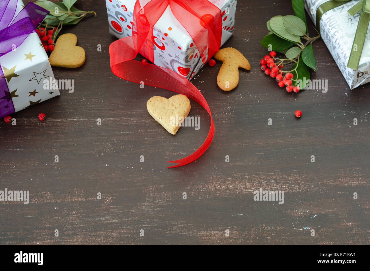 Coffrets cadeaux pour Noël sont brown background with copy space Banque D'Images