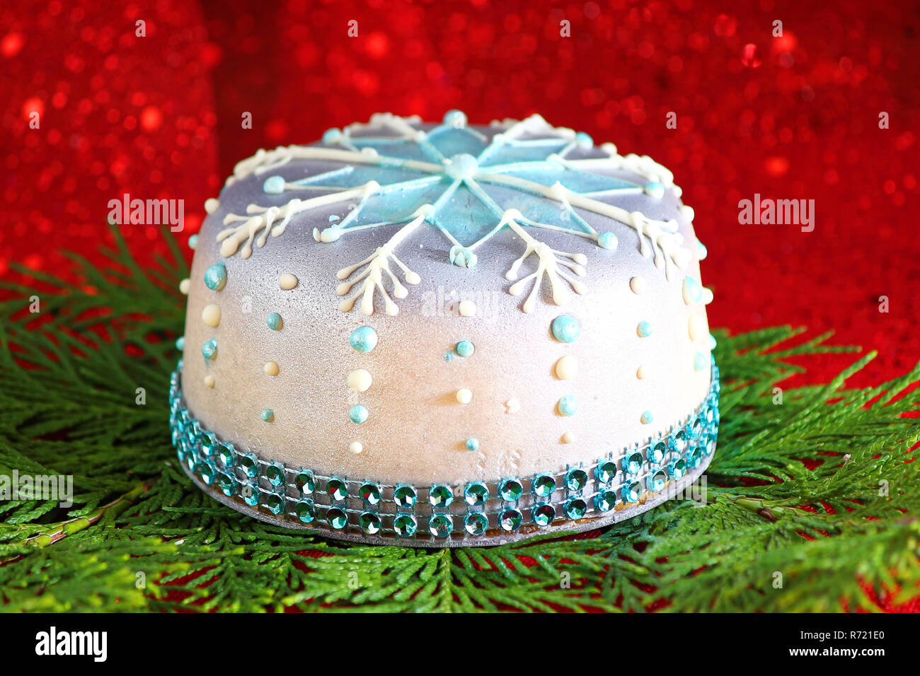Gateau D Anniversaire Bonne Annee Le Temps De Noel Noel Celebretion Photo Stock Alamy Gateau D Anniversaire Bonne Annee Le Temps De Noel Noel Celebretion Photo Stock Alamy