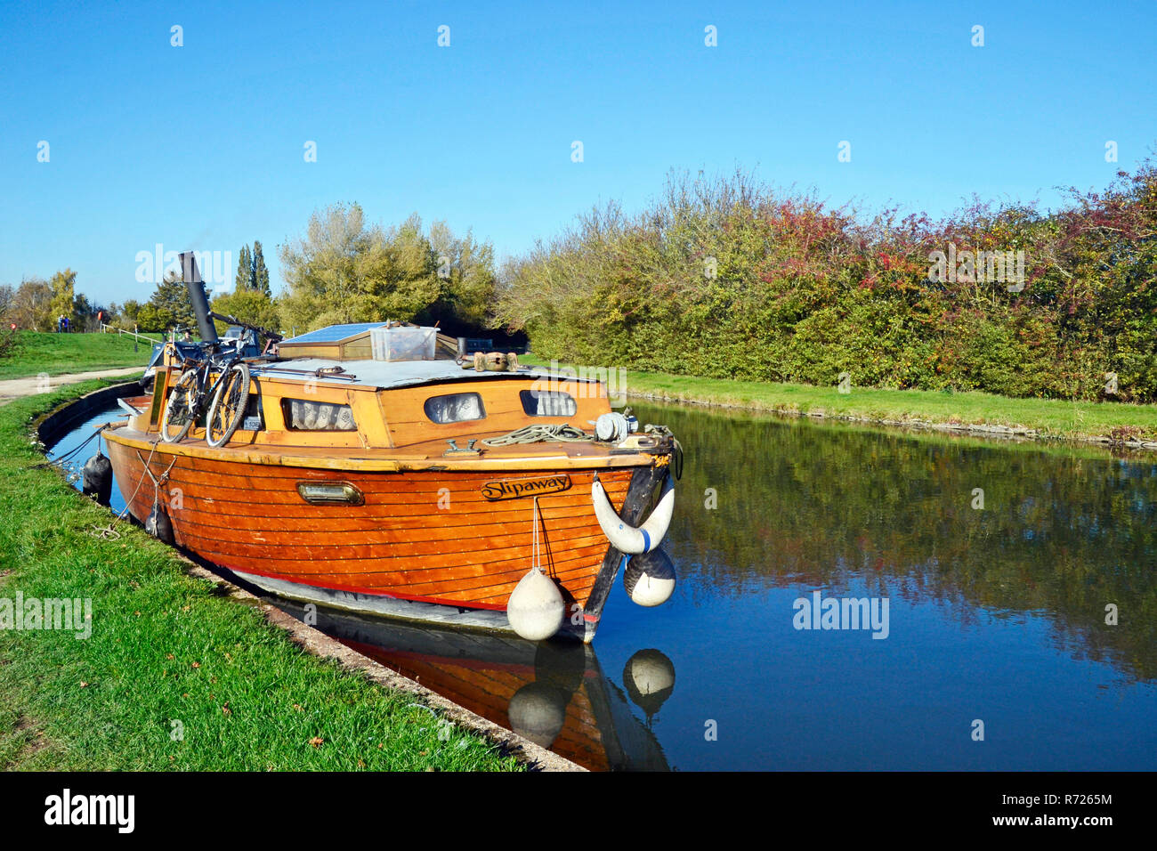 Péniche en bois sur le Grand Union Canal, Aston Clinton, UK Banque D'Images