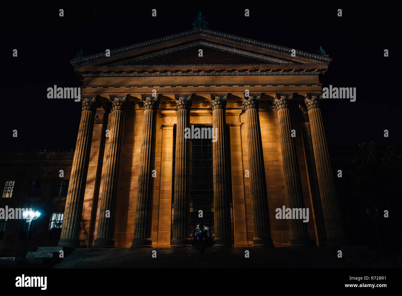 Le Musée de l'Art dans la nuit, à Philadelphie, Pennsylvanie. Banque D'Images