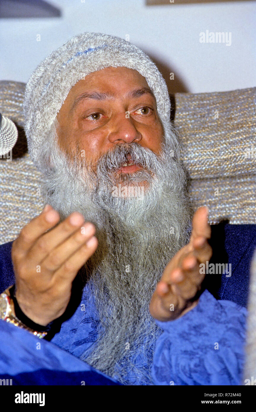 Chef spirituel indien Bhagwan Acharya Rajneesh OSHO Inde, Rajneesh, Chandra Mohan Jain, Acharya Rajneesh, Bhagwan Shri Rajneesh, Osho, gardien indien, mystique, fondateur du mouvement Rajneesh, Banque D'Images