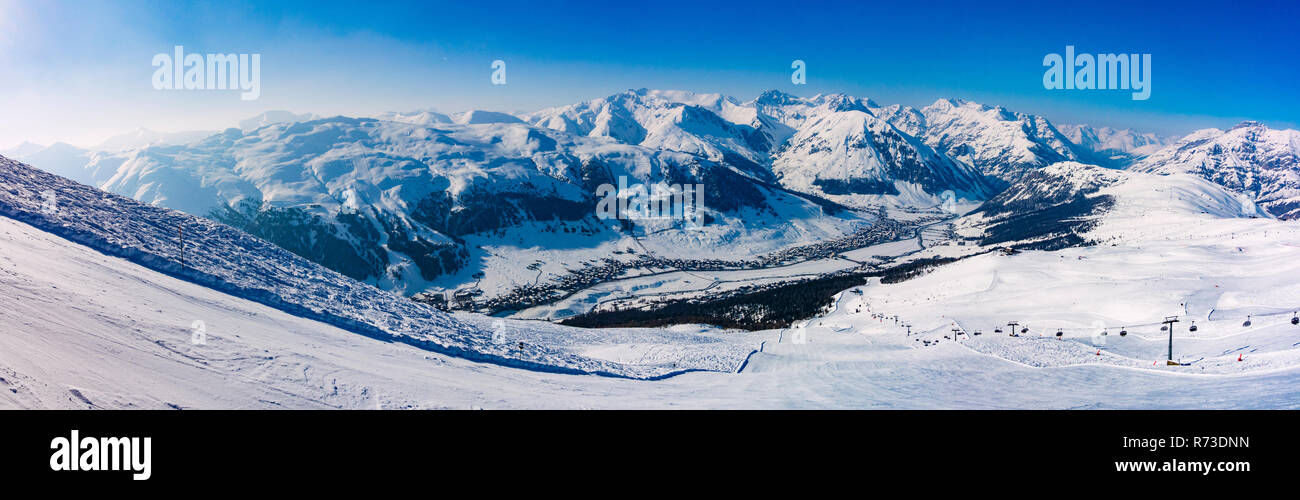 Alpes couvertes de neige, Livigno, Italie, Mottolino Banque D'Images