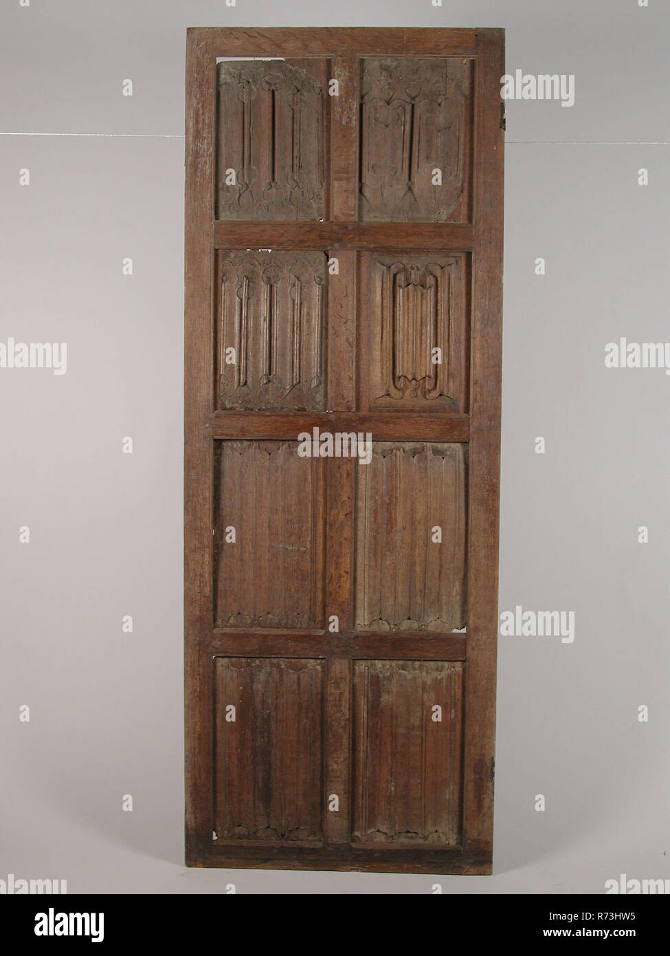 Prix porte avec panneaux de porte lettre, partie bâtiment bois bois de  chêne, salle gothique porte avec huit différents panneaux lettre : décoré  avec la verticale en haut et en bas des