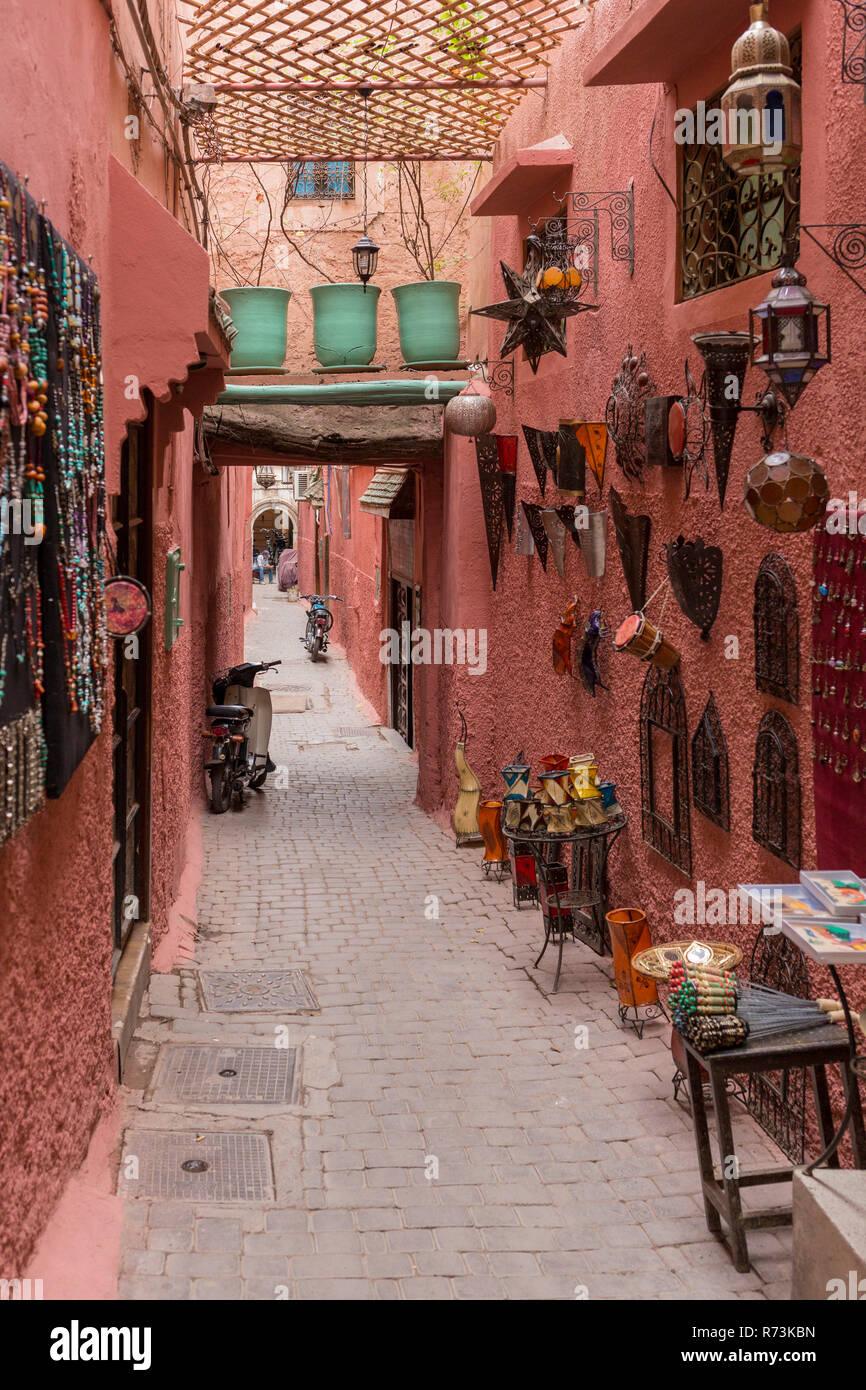 Les souks de Marrakech, Maroc Banque D'Images