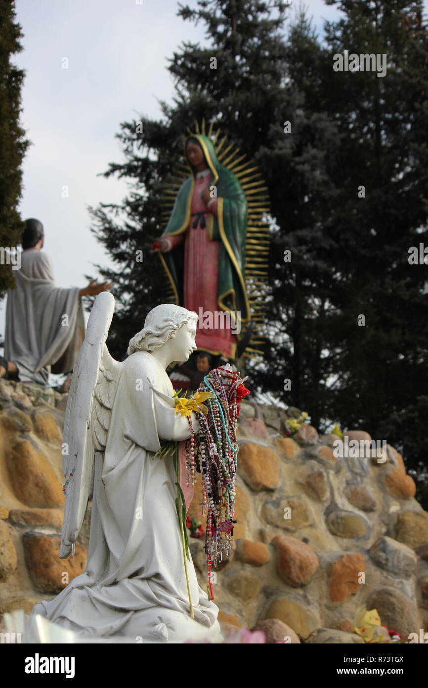 Vierge marie vierge de guadalupe statue religieuse symbole la vierge