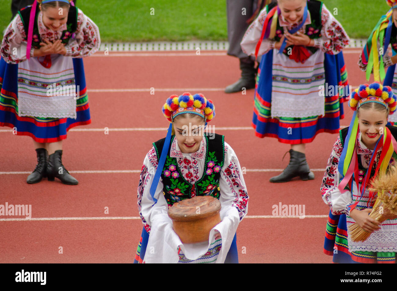 Clôture de la fête de l'été avec 'Polissya Zhytomyr Folklore l'Ukraine" 25.08.2018. Banque D'Images