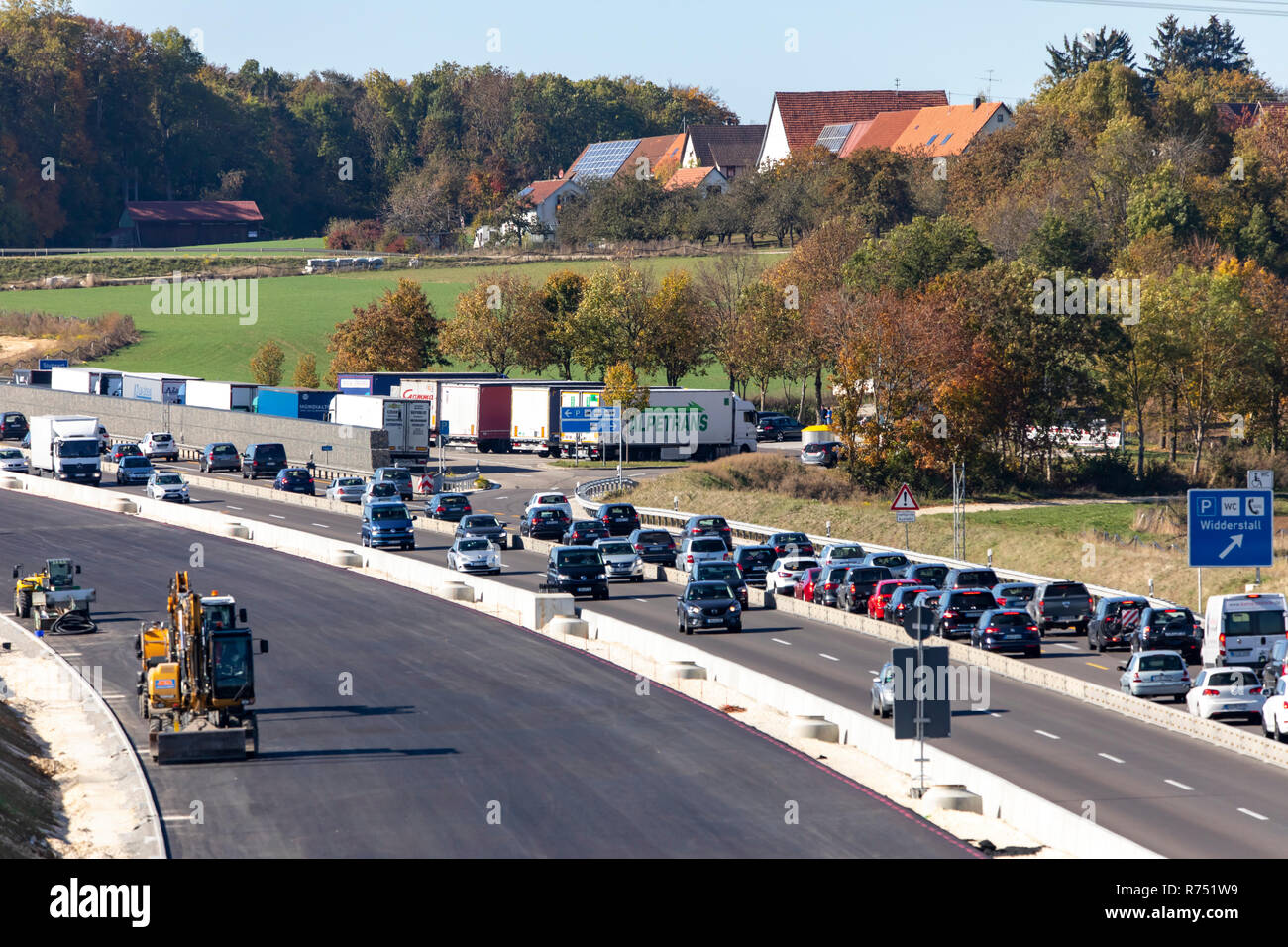 L'expansion de l'autoroute A8 près de Merklingen, Baden-WŸrttemberg, au nord-ouest d'Ulm, l'expansion à 3 voies par direction, la congestion du trafic sur le narr Banque D'Images