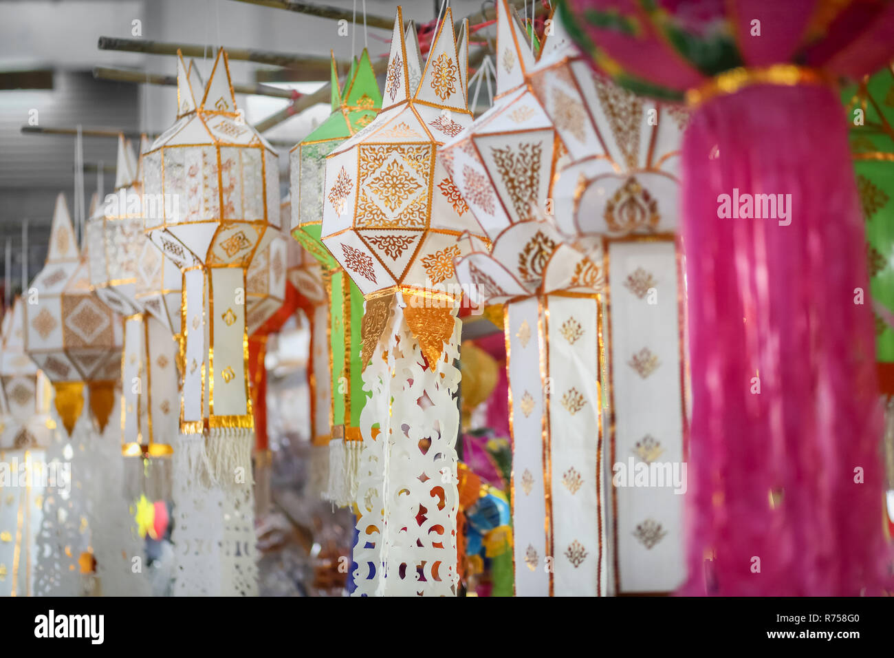 Des lanternes en papier dans Yee-peng festival ,ChiangMai Thailand Banque D'Images