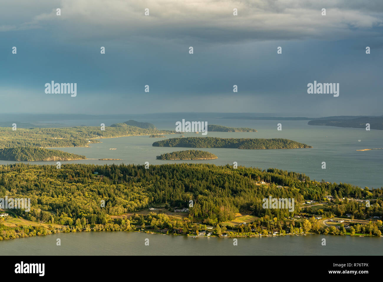 Mont Erie est la plus haute montagne à l'île Fidalgo Banque D'Images