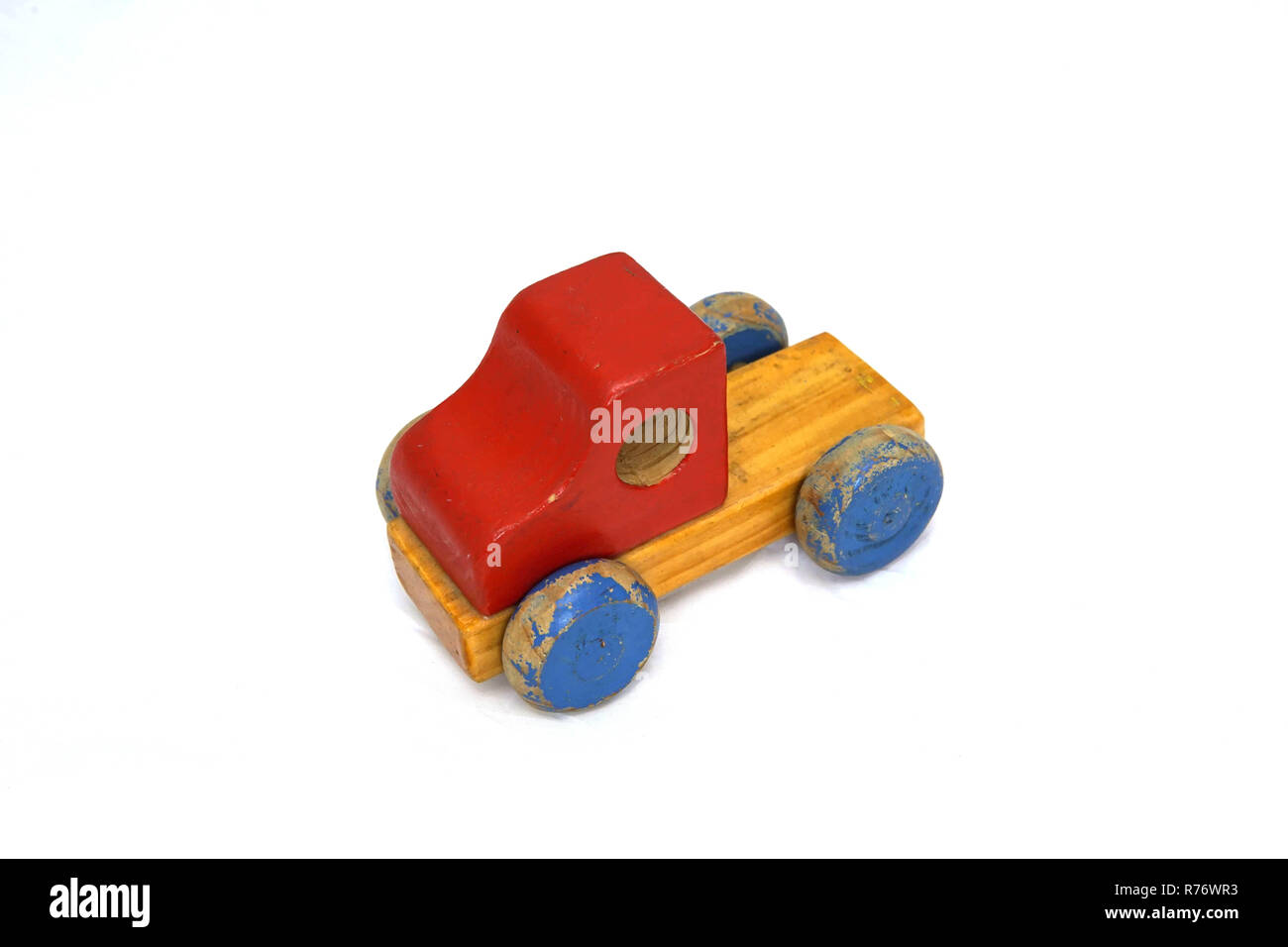 Voiture En Bois Colore Bebe Vintage Jouet Ancien Photo Stock Alamy