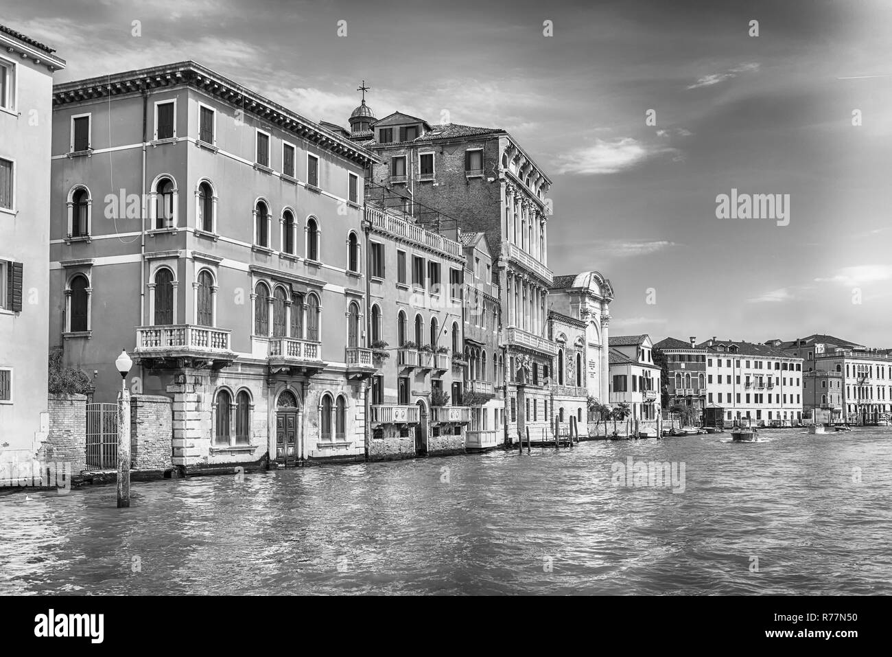 L'architecture pittoresque le long du Grand Canal à Venise, Italie Banque D'Images