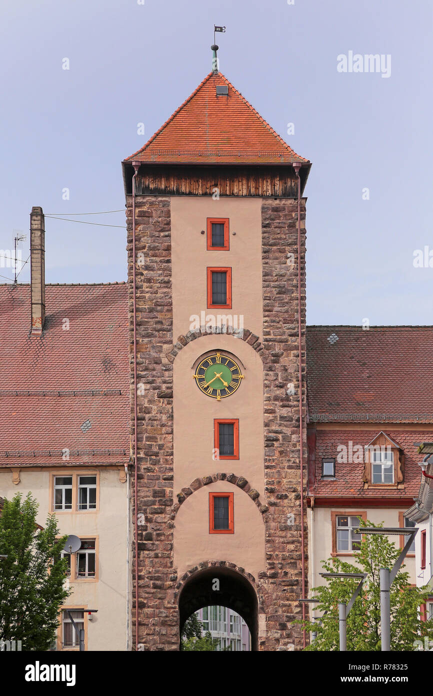 Porte supérieure comme la plus haute tour de la porte de la ville de villingen Banque D'Images