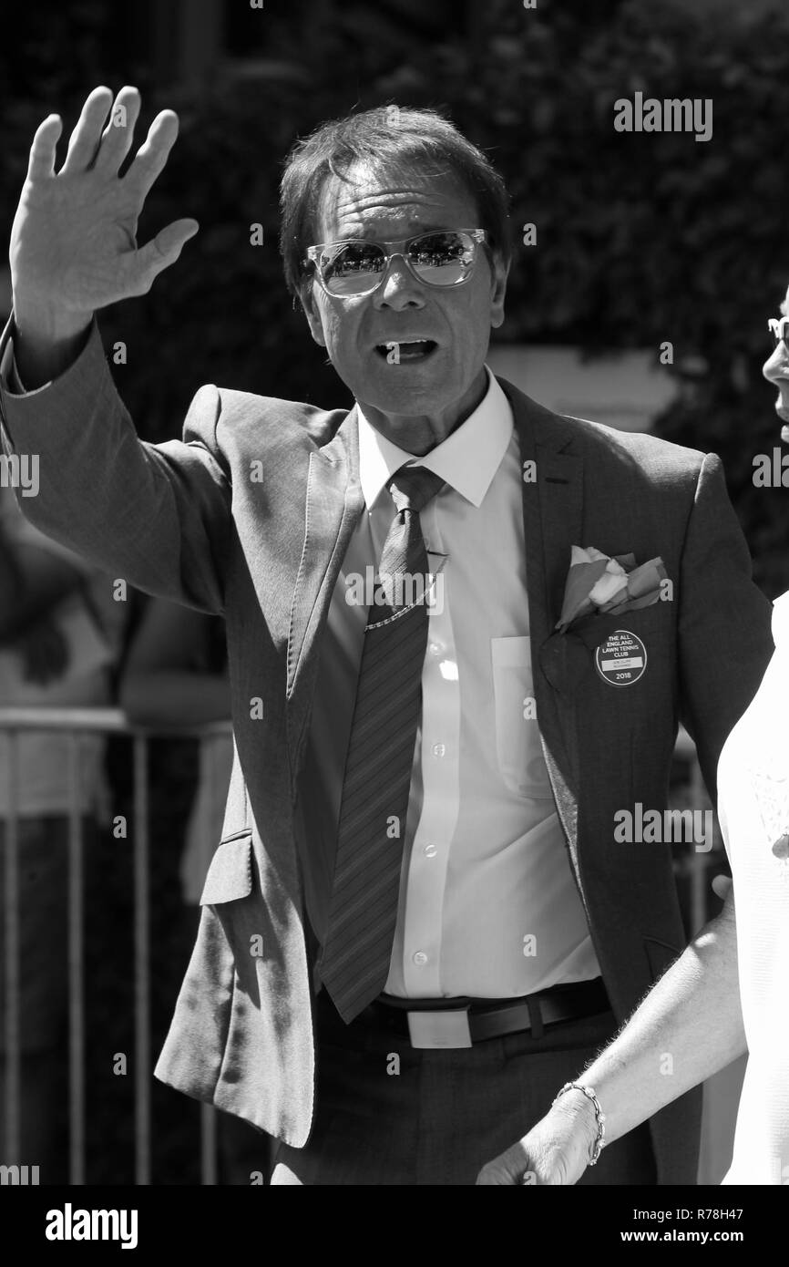 Londres, Royaume-Uni, 2 juillet 2018. Sir Cliff Richard vu arriver pour le tennis de Wimbledon 2018 Banque D'Images