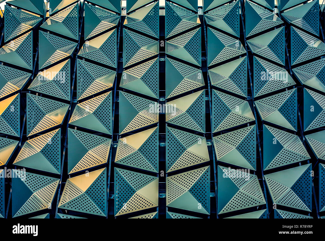 Symétrie et motif sur l'extrior d'un bâtiment Banque D'Images