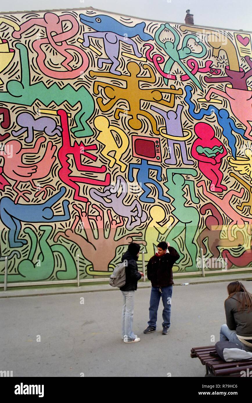 Italie Pise, la murale de "Tuttomondo créé par l'écrivain et peintre américain Keith Haring Banque D'Images