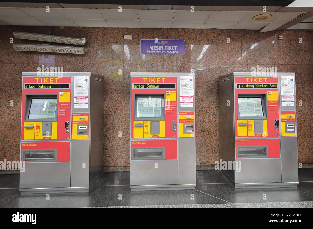KTM Train ticket machine distributrice à KL Sentral station Kuala Lumpur, en Malaisie Banque D'Images