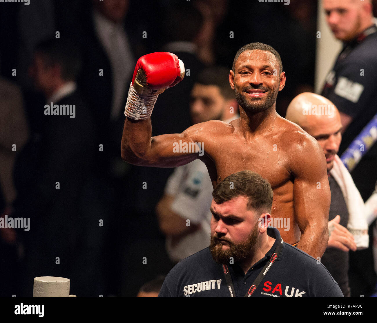 FlyDSA Arena, Sheffield, Royaume-Uni. Dec 8, 2018. La boxe, l'Eliminator pour le monde super-légers WBA Super titre, Kell Brook contre Michael Zerafa ; Kell Brook (GBR) après le concours qu'il a gagné par une décision unanime de l'action points de crédit : Plus Sport/Alamy Live News Banque D'Images