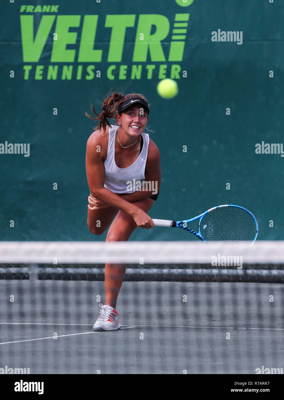 Plantation, Florida, USA. Le 08 déc, 2018. Kylie Collins, de l'USA, joue dans le GD18 de la demi-finale 2018 Junior Orange Bowl International Tennis Championships joué à la Frank Veltri Tennis Center à Plantation, en Floride, aux États-Unis. Mario Houben/CSM/Alamy Live News Banque D'Images