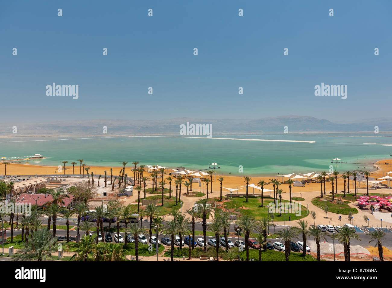 Ein Bokek, Israël - 8 septembre 2020. Dead Sea Beach Hotel Resort Shore. Banque D'Images
