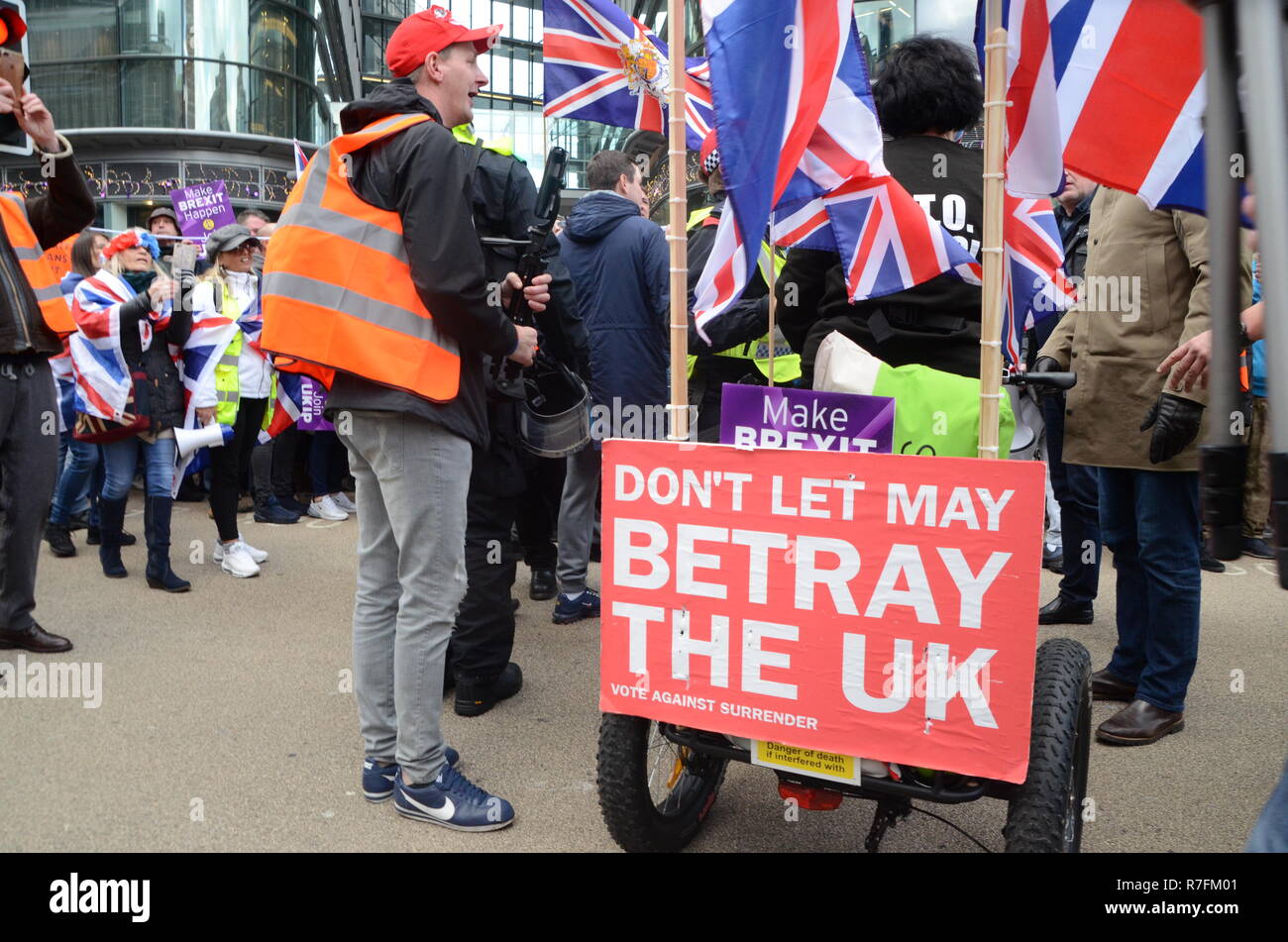 Brexit trahison UKIP mars avec Tommy robinson au centre de Londres, 9 décembre 2018 Banque D'Images