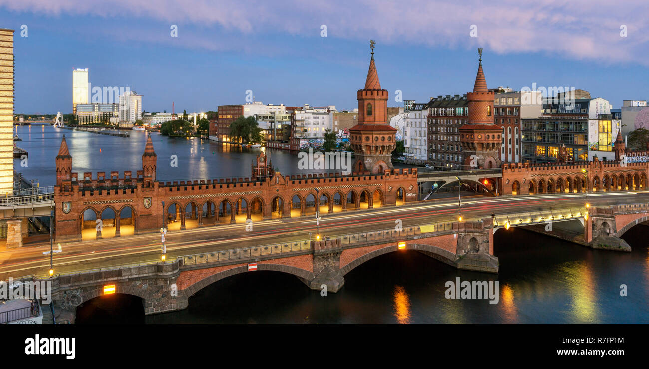 Oberbaum bridge, Oberbaumbruecke, Berlin, Allemagne Banque D'Images