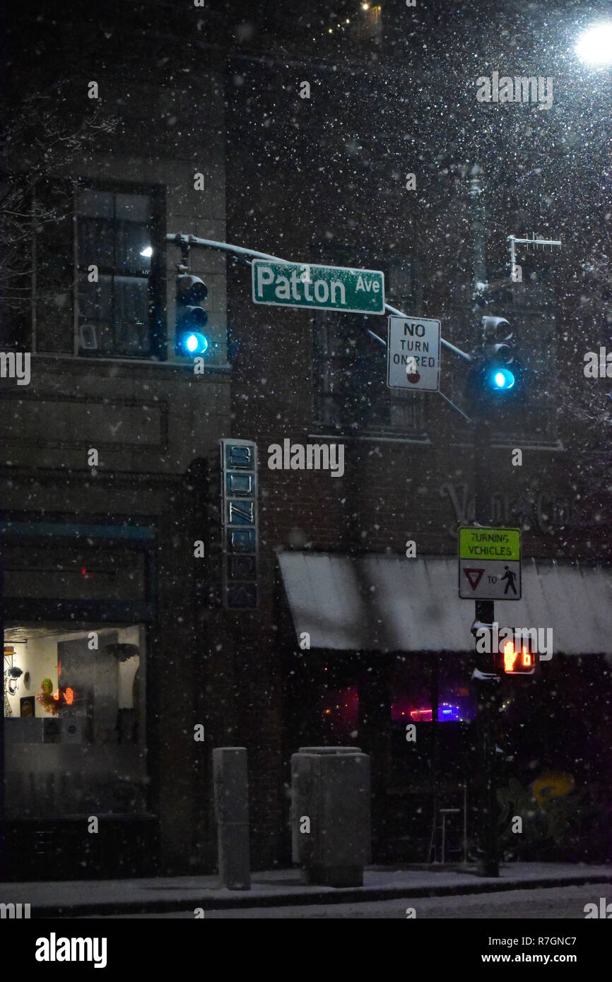 Avenue Patton Asheville NC durant la tempête Diego Banque D'Images