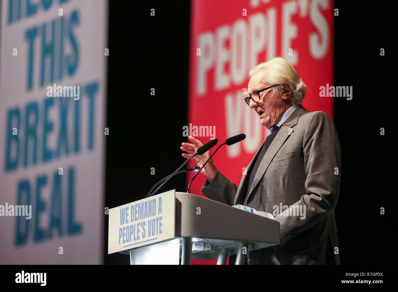 Lord Michael Heseltine est vue générale pendant le rallye. Des centaines de personnes participent à la meilleure pour la Grande-Bretagne et le vote du peuple de la campagne de rassemblement au centre Excel de Londres est à la veille de la semaine au cours de laquelle le Parlement votera sur le premier ministre Theresa May's Brexit traitent de retrait. Banque D'Images